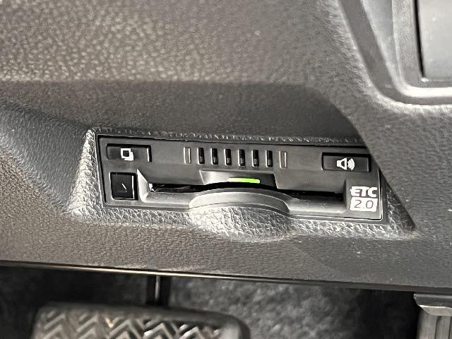 ヤリス Ｘ　Ｘ　モデリスタエアロ　モデリスタＡＷ　社外ナビ　トヨタセーフティセンス　ＨＤＭＩ対応　前後ドライブレコーダー　ビルドインＥＴＣ２．０　ＬＥＤフォグライト　社外ステアリング　社外ツイーター（12枚目）