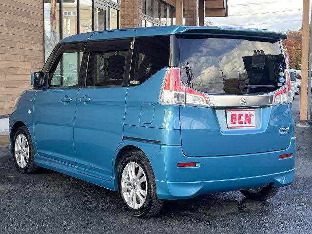 ソリオ ハイブリッドＭＸ　社外ナビ＿電動スライドドア＿前席シートヒーター＿ＥＴＣ＿フルセグＴＶ＿純正１５インチアルミ＿クルーズコントロール＿エンジンスターター＿禁煙車（6枚目）