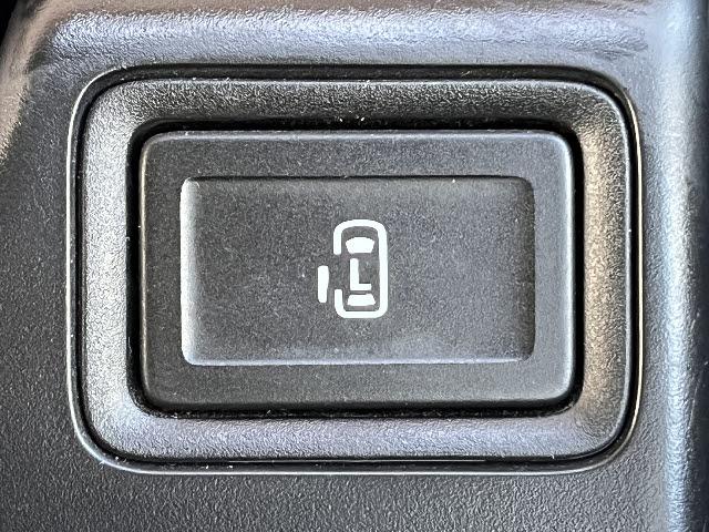 ソリオ ハイブリッドＭＸ　社外ナビ＿電動スライドドア＿前席シートヒーター＿ＥＴＣ＿フルセグＴＶ＿純正１５インチアルミ＿クルーズコントロール＿エンジンスターター＿禁煙車（21枚目）