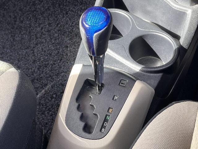 アクア Ｓ　純正ナビ＿バックカメラ＿前席シートヒーター＿前後ドライブレコーダー＿ＥＴＣ＿Ｂｌｕｅｔｏｏｔｈ音楽＿純正フロアマット＆ドアバイザー＿スマートキー＿禁煙車（16枚目）