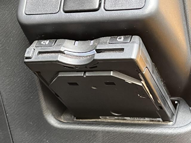 アクア Ｓ　純正ナビ＿バックカメラ＿前席シートヒーター＿前後ドライブレコーダー＿ＥＴＣ＿Ｂｌｕｅｔｏｏｔｈ音楽＿純正フロアマット＆ドアバイザー＿スマートキー＿禁煙車（19枚目）