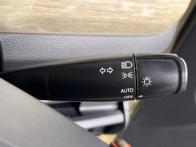 ハスラー ワンダラー ワンオーナー_純正8インチナビ_全方位カメラ_前席シートヒーター_デュアルセンサーブレーキサポート_フルセグTV_ビルトインETC_ハーフレザーシート_HIDヘッドライト_Bluetooth音楽_禁煙(12枚目)