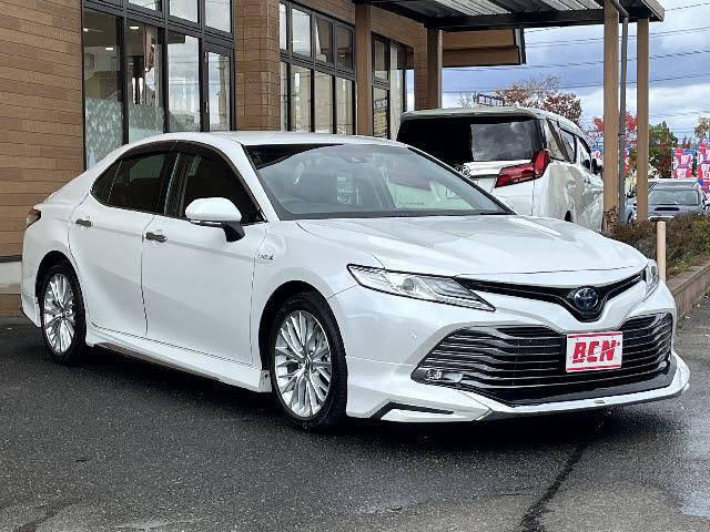 カムリ Gレザーパッケージ モデリスタフルエアロ_黒革シート_純正8インチナビ_Bカメラ_トヨタセーフティセンス_前席シートヒーター_電動トランク_レーダークルーズコントロール_ETC_カラーヘッドアップディスプレイ_禁煙車(2枚目)