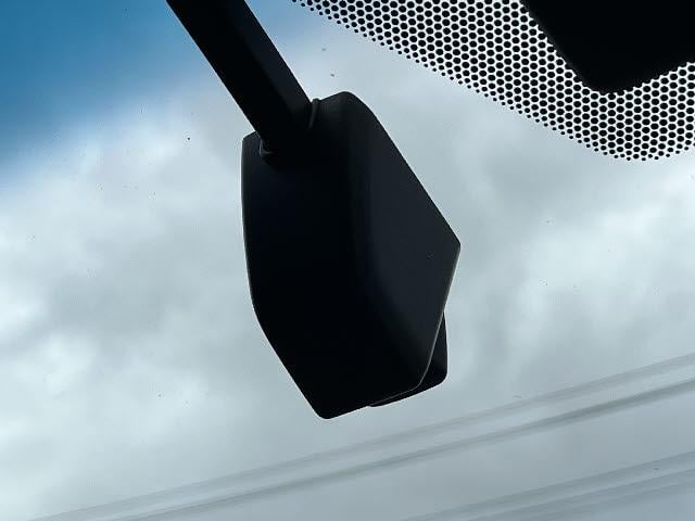 カムリ Gレザーパッケージ モデリスタフルエアロ_黒革シート_純正8インチナビ_Bカメラ_トヨタセーフティセンス_前席シートヒーター_電動トランク_レーダークルーズコントロール_ETC_カラーヘッドアップディスプレイ_禁煙車(12枚目)