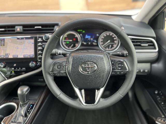 カムリ Gレザーパッケージ モデリスタフルエアロ_黒革シート_純正8インチナビ_Bカメラ_トヨタセーフティセンス_前席シートヒーター_電動トランク_レーダークルーズコントロール_ETC_カラーヘッドアップディスプレイ_禁煙車(15枚目)