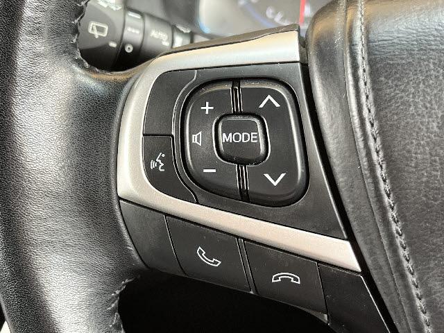 ハリアー プレミアム　ワンオーナー＿純正９インチナビ＿電動リアゲート＿バックカメラ＿ＬＥＤヘッドライト＿ハーフレザーシート＿パワーシート＿クルーズコントロール＿フルセグＴＶ＿ＥＴＣ＿純正１８インチアルミ＿禁煙車（11枚目）