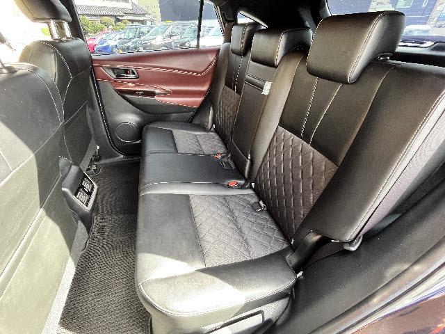 ハリアー プレミアム　ワンオーナー＿純正９インチナビ＿電動リアゲート＿バックカメラ＿ＬＥＤヘッドライト＿ハーフレザーシート＿パワーシート＿クルーズコントロール＿フルセグＴＶ＿ＥＴＣ＿純正１８インチアルミ＿禁煙車（13枚目）