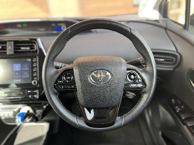 プリウス S 純正8インチディスプレイオーディオ_パノラミックビューモニター_トヨタセーフティセンス_Bluetooth音楽_LEDヘッドライト_レーダークルーズコントロール_ETC_純正15インチアルミ_禁煙車(15枚目)