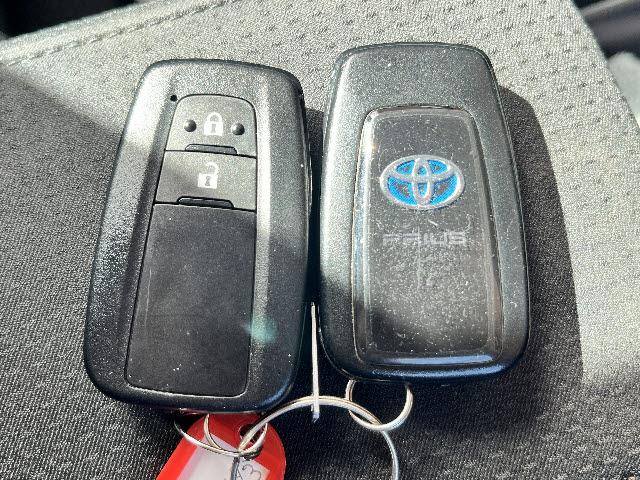 プリウス S 純正8インチディスプレイオーディオ_パノラミックビューモニター_トヨタセーフティセンス_Bluetooth音楽_LEDヘッドライト_レーダークルーズコントロール_ETC_純正15インチアルミ_禁煙車(26枚目)