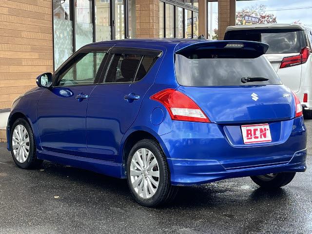 スイフト ＲＳ　５速ＭＴ＿社外ナビ＿フルセグＴＶ＿クルーズコントロール＿ＥＴＣ＿ＨＩＤヘッドライト＿フォグライト＿純正１６インチアルミ＿ＤＶＤ再生＿Ｂｌｕｅｔｏｏｔｈ音楽＿スマートキー＿純正フロアマット＿禁煙車（6枚目）