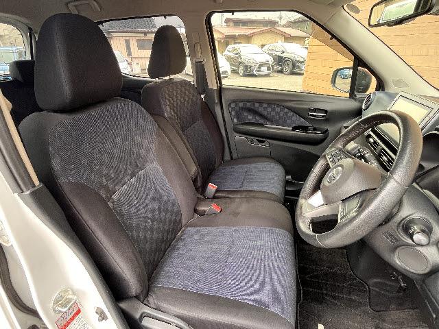 デイズ ハイウェイスター　Ｘ　純正９インチナビ＿アラウンドビューモニター＿フルセグＴＶ＿ＤＶＤ再生＿ＬＥＤヘッドライト＿エマージェンシーブレーキ＿ドライブレコーダー＿ＥＴＣ＿Ｂｌｕｅｔｏｏｔｈ音楽＿純正フロアマット＿禁煙車（7枚目）