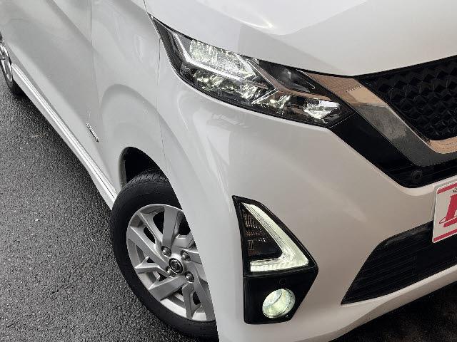 デイズ ハイウェイスター　Ｘ　純正９インチナビ＿アラウンドビューモニター＿フルセグＴＶ＿ＤＶＤ再生＿ＬＥＤヘッドライト＿エマージェンシーブレーキ＿ドライブレコーダー＿ＥＴＣ＿Ｂｌｕｅｔｏｏｔｈ音楽＿純正フロアマット＿禁煙車（23枚目）