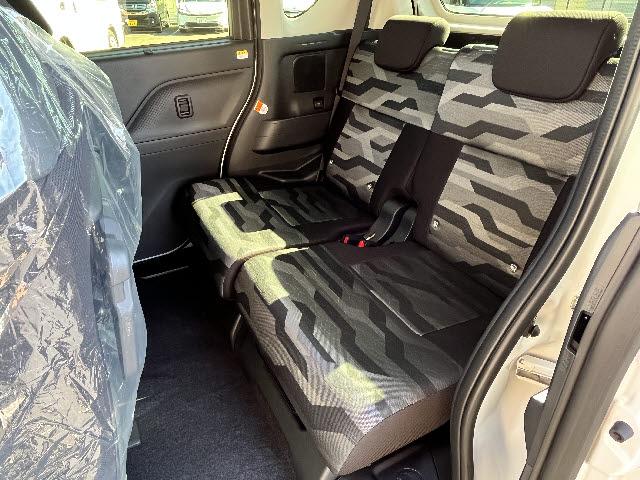 タント ファンクロスターボリミテッド　登録済未使用車＿純正９インチディスプレイオーディオ＿両側電動パワースライドドア＿全方位カメラ＿ＨＤＭＩ対応＿前席シートヒーター＿フルセグＴＶ＿レーダークルーズコントロール＿ＬＥＤヘッドライト＿禁煙車（13枚目）