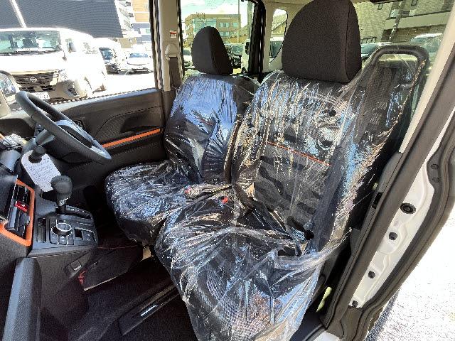 タント ファンクロスターボリミテッド　登録済未使用車＿純正９インチディスプレイオーディオ＿両側電動パワースライドドア＿全方位カメラ＿ＨＤＭＩ対応＿前席シートヒーター＿フルセグＴＶ＿レーダークルーズコントロール＿ＬＥＤヘッドライト＿禁煙車（14枚目）