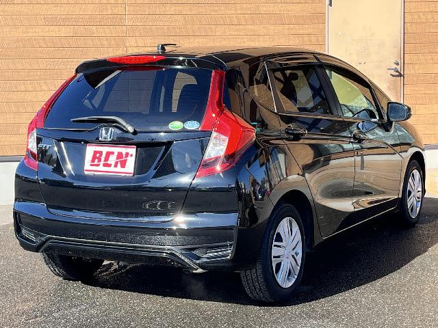 フィット １３Ｇ・Ｌ　ホンダセンシング　ワンオーナー＿純正ナビ＿バックカメラ＿フルセグＴＶ＿レーダークルーズコントロール＿ビルトインＥＴＣ＿ＬＥＤヘッドライト＿＿Ｂｌｕｅｔｏｏｔｈ音楽＿純正フロアマット＆ドアバイザー＿キーフリー＿禁煙車（5枚目）