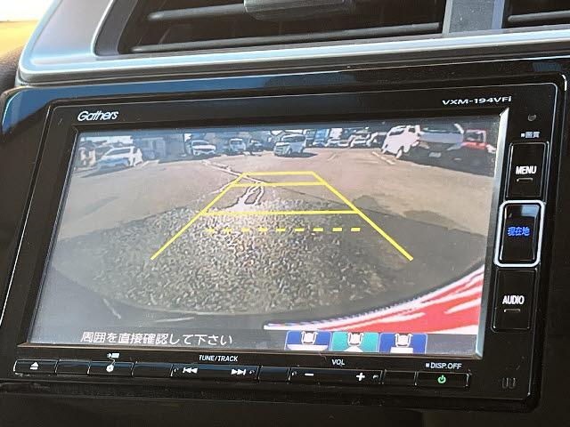 フィット １３Ｇ・Ｌ　ホンダセンシング　ワンオーナー＿純正ナビ＿バックカメラ＿フルセグＴＶ＿レーダークルーズコントロール＿ビルトインＥＴＣ＿ＬＥＤヘッドライト＿＿Ｂｌｕｅｔｏｏｔｈ音楽＿純正フロアマット＆ドアバイザー＿キーフリー＿禁煙車（10枚目）