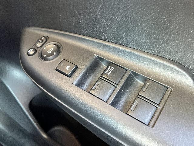 フィット １３Ｇ・Ｌ　ホンダセンシング　ワンオーナー＿純正ナビ＿バックカメラ＿フルセグＴＶ＿レーダークルーズコントロール＿ビルトインＥＴＣ＿ＬＥＤヘッドライト＿＿Ｂｌｕｅｔｏｏｔｈ音楽＿純正フロアマット＆ドアバイザー＿キーフリー＿禁煙車（12枚目）