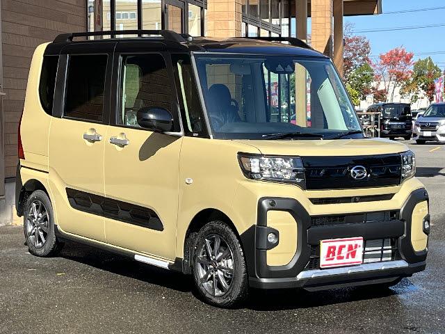 タント ファンクロスリミテッド　登録済未使用車＿純正９インチディスプレイオーディオ＿両側電動パワースライドドア＿全方位カメラ＿ＨＤＭＩ対応＿前席シートヒーター＿フルセグＴＶ＿レーダークルーズコントロール＿ＬＥＤヘッドライト＿禁煙車（2枚目）