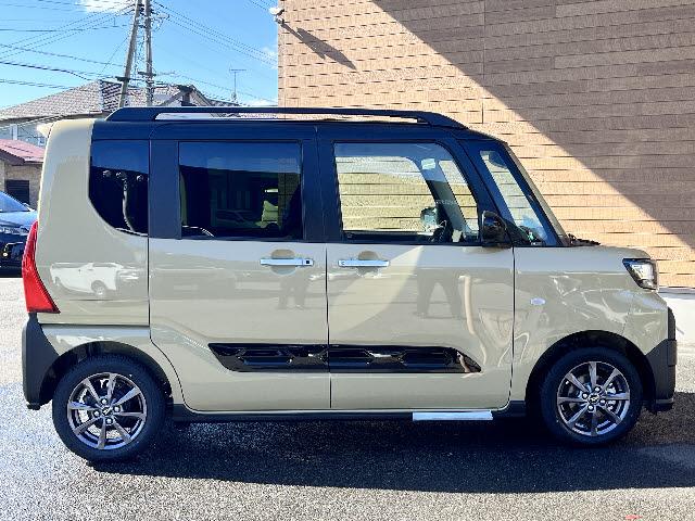 タント ファンクロスリミテッド　登録済未使用車＿純正９インチディスプレイオーディオ＿両側電動パワースライドドア＿全方位カメラ＿ＨＤＭＩ対応＿前席シートヒーター＿フルセグＴＶ＿レーダークルーズコントロール＿ＬＥＤヘッドライト＿禁煙車（25枚目）