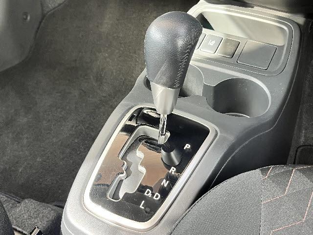 ミラージュ G ワンオーナー_スポーティエアロパッケージ_純正ナビ_バックカメラ_前後ドライブレコーダー_フルセグTV_クルーズコントロール_テールゲートガーニッシュ_リアバンパーガード_純正15インチAW_禁煙車(16枚目)