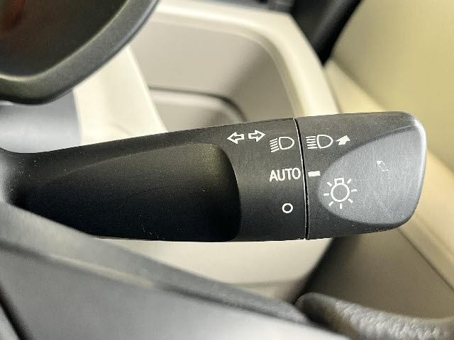 ムーヴ Ｌ　ＳＡＩＩＩ　純正オーディオ＿オートライト＿オートハイビーム＿ドアバイザー＿フロアマット＿コーナーセンサー＿キーレス＿禁煙車（12枚目）