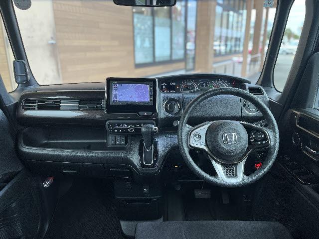 Ｎ－ＢＯＸカスタム Ｇ・Ｌホンダセンシング　純正ナビ＿電動スライドドア＿バックカメラ＿レーダークルーズコントロール＿ＬＥＤヘッドライト＿ビルトインＥＴＣ＿Ｂｌｕｅｔｏｏｔｈ音楽＿純正１４インチアルミ＿フロアマット＿ドアバイザー＿禁煙車（3枚目）