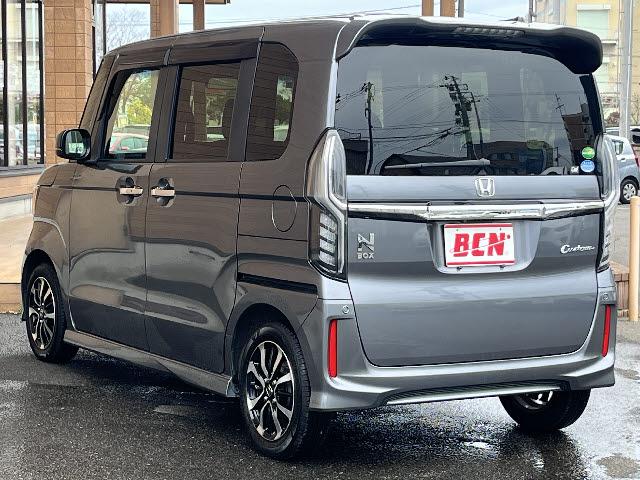 Ｎ－ＢＯＸカスタム Ｇ・Ｌホンダセンシング　純正ナビ＿電動スライドドア＿バックカメラ＿レーダークルーズコントロール＿ＬＥＤヘッドライト＿ビルトインＥＴＣ＿Ｂｌｕｅｔｏｏｔｈ音楽＿純正１４インチアルミ＿フロアマット＿ドアバイザー＿禁煙車（6枚目）