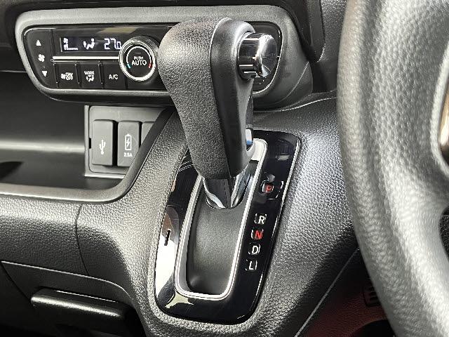 Ｎ－ＢＯＸカスタム Ｇ・Ｌホンダセンシング　純正ナビ＿電動スライドドア＿バックカメラ＿レーダークルーズコントロール＿ＬＥＤヘッドライト＿ビルトインＥＴＣ＿Ｂｌｕｅｔｏｏｔｈ音楽＿純正１４インチアルミ＿フロアマット＿ドアバイザー＿禁煙車（16枚目）