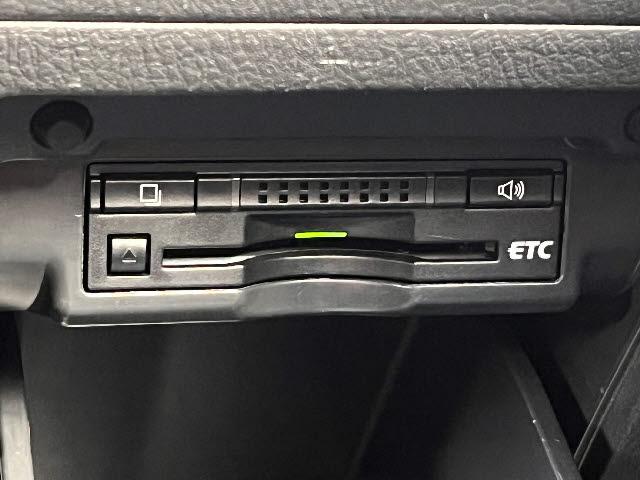 アルファード ２４０Ｓ　タイプゴールド　ワンオーナー＿後期型＿純正８インチナビ＿アルカンターラハーフレザーシート＿両側電動スライドドア＿電動リアゲート＿Ｂカメラ＿フルセグＴＶ＿ＥＴＣ＿Ｂｌｕｅｔｏｏｔｈ音楽＿クルーズコントロール＿禁煙車（19枚目）