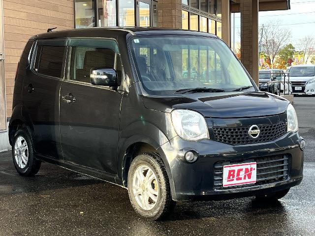 モコ X X 純正ディシュプレイオーディオ キーフリー プッシュスタート ベンチシート CDデッキ 社外アルミホイル ウインカーミラー 純正サイドバイザー フロアマット(2枚目)