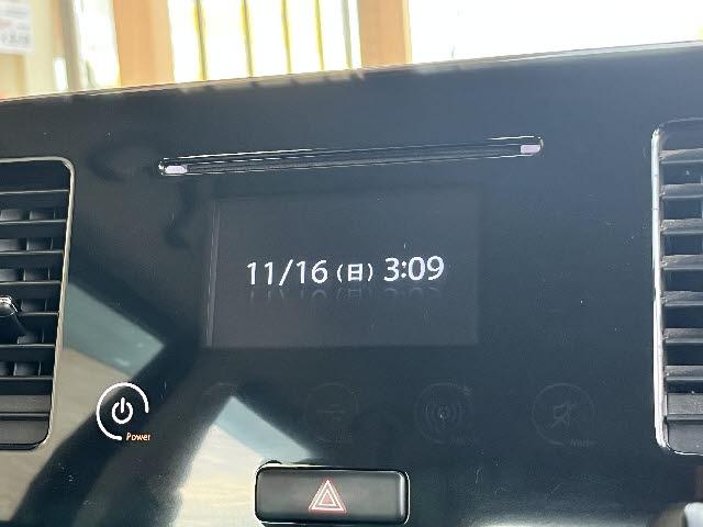 モコ X X 純正ディシュプレイオーディオ キーフリー プッシュスタート ベンチシート CDデッキ 社外アルミホイル ウインカーミラー 純正サイドバイザー フロアマット(10枚目)