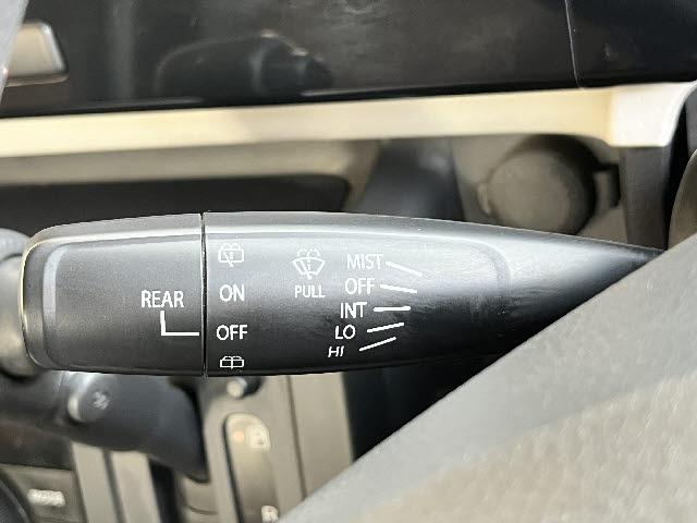 モコ X X 純正ディシュプレイオーディオ キーフリー プッシュスタート ベンチシート CDデッキ 社外アルミホイル ウインカーミラー 純正サイドバイザー フロアマット(11枚目)