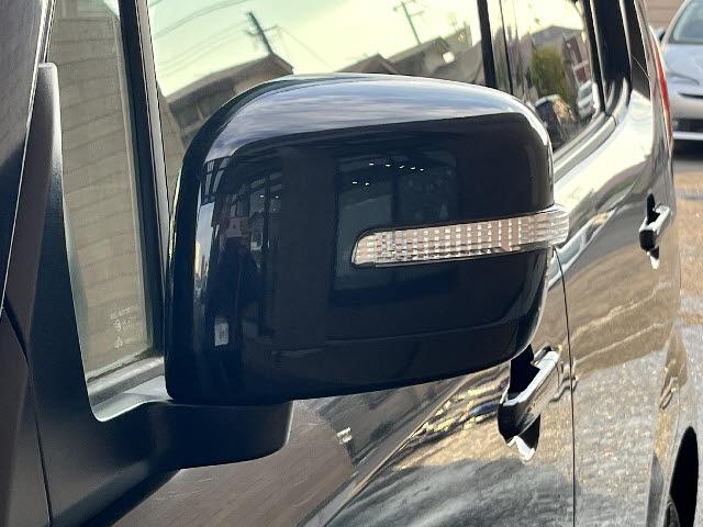 モコ X X 純正ディシュプレイオーディオ キーフリー プッシュスタート ベンチシート CDデッキ 社外アルミホイル ウインカーミラー 純正サイドバイザー フロアマット(25枚目)