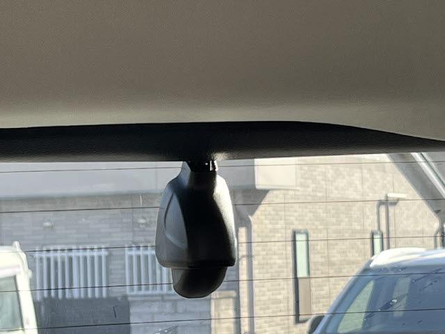 オデッセイ アブソルート・ＥＸ　純正１０インチナビ＿全方位カメラ＿両側電動＿スライド＿シートヒーター＿ＨＤＭＩ対応＿フルセグＴＶ＿レーダークルーズコントロール＿ハーフレザーシート＿電動リアゲート＿ＬＥＤヘッドライト＿純正アルミ＿禁煙（12枚目）