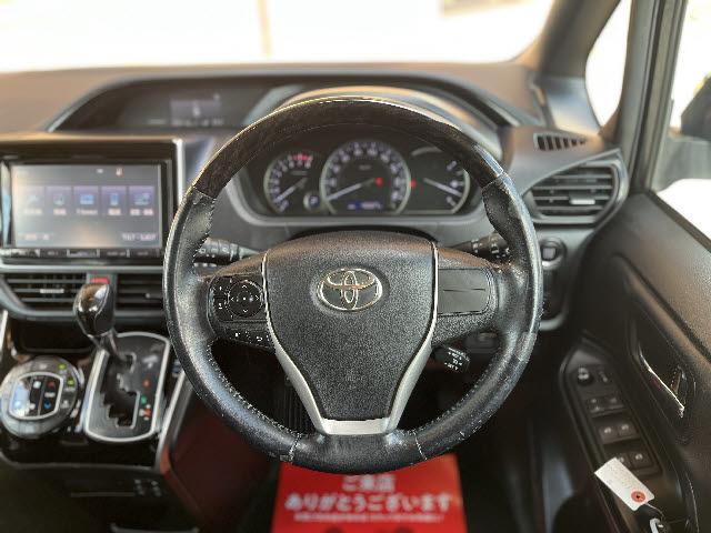 エスクァイア Ｇｉ　純正９インチナビ＿黒革シート＿両側電動パワースライドドア＿バックカメラ＿前席シートヒーター＿フルセグＴＶ＿ビルトインＥＴＣ＿クルーズコントロール＿Ｂｌｕｅｔｏｏｔｈ音楽＿ＬＥＤヘッドライト＿禁煙車（15枚目）