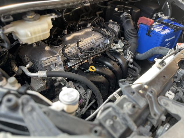 エスクァイア Ｇｉ　純正９インチナビ＿黒革シート＿両側電動パワースライドドア＿バックカメラ＿前席シートヒーター＿フルセグＴＶ＿ビルトインＥＴＣ＿クルーズコントロール＿Ｂｌｕｅｔｏｏｔｈ音楽＿ＬＥＤヘッドライト＿禁煙車（28枚目）