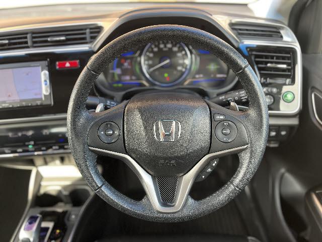 大変好評につきお得な諸費用パック継続中♪登録費用、保証、アフターメンテナンス、次回車検の基本料金含むお得なパックとなります！