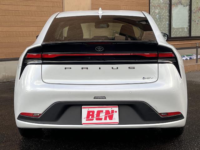 プリウス Ｇ　Ｇ＿４ＷＤ＿純正８インチディシュプレイオーディオ＿バックモニター　ビルトインＥＴＣ　追従型クルーズコントロール　キーフリー　純正１１８インチアルミホイル　Ｂｌｕｅｔｏｏｔｈ　フルセグＴＶ　ＬＥＤライト（22枚目）