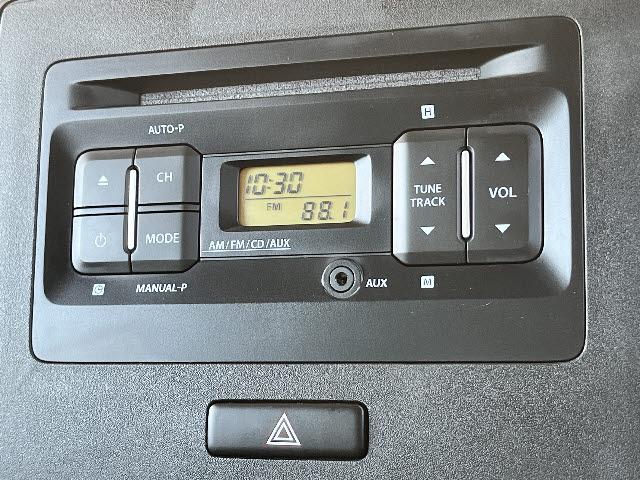 ワゴンＲ ＦＡ　レーダーブレーキサポート＿純正オーディオ＿キーレス＿フロアマット＿レーンキープアシスト＿オートライト＿禁煙車（9枚目）