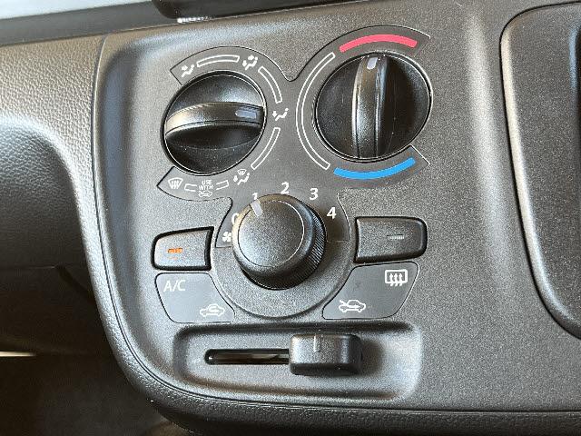 ワゴンＲ ＦＡ　レーダーブレーキサポート＿純正オーディオ＿キーレス＿フロアマット＿レーンキープアシスト＿オートライト＿禁煙車（17枚目）