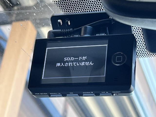 プリウス Ａツーリングセレクション　モデリスタフルエアロ＿純正９インチナビ＿レザーシート＿前席シートヒーター＿ＬＥＤヘッドライト＆フォグライト＿純正アルミ＿フルセグＴＶ＿バックカメラ＿クルーズコントロール＿Ｂｌｕｅｔｏｏｔｈ音楽　＿禁煙（12枚目）