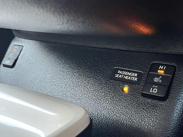 プリウス Ａツーリングセレクション　モデリスタフルエアロ＿純正９インチナビ＿レザーシート＿前席シートヒーター＿ＬＥＤヘッドライト＆フォグライト＿純正アルミ＿フルセグＴＶ＿バックカメラ＿クルーズコントロール＿Ｂｌｕｅｔｏｏｔｈ音楽　＿禁煙（24枚目）