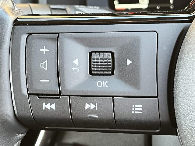 エクストレイル G e-4ORCE ワンオーナー_12.3型NissanConnect_プロパイロット_全方位カメラ_ハンズフリー電動リアゲート_前後席シートヒーター_ステアリングヒーター_BSM_ワイヤレス充電_ETC2.0_禁煙車(21枚目)