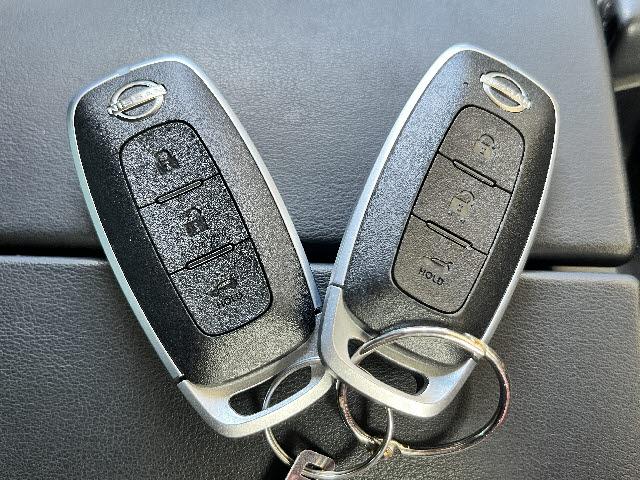 エクストレイル G e-4ORCE ワンオーナー_12.3型NissanConnect_プロパイロット_全方位カメラ_ハンズフリー電動リアゲート_前後席シートヒーター_ステアリングヒーター_BSM_ワイヤレス充電_ETC2.0_禁煙車(26枚目)