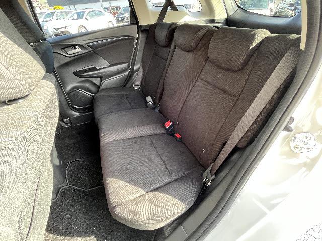 シャトル ハイブリッド ホンダセンシング 社外ナビ_Bluetooth音楽_ETC2.0_レーダークルーズコントロール_バックカメラ_純正ドアバイザー_純正フロアマット_ライトレベライザー_スペアキー有_スマートキー_禁煙車(13枚目)