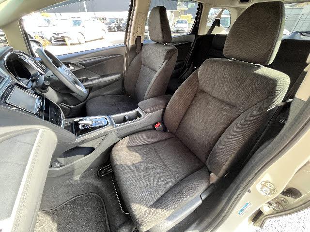 シャトル ハイブリッド ホンダセンシング 社外ナビ_Bluetooth音楽_ETC2.0_レーダークルーズコントロール_バックカメラ_純正ドアバイザー_純正フロアマット_ライトレベライザー_スペアキー有_スマートキー_禁煙車(14枚目)