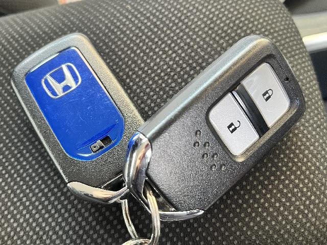 シャトル ハイブリッド ホンダセンシング 社外ナビ_Bluetooth音楽_ETC2.0_レーダークルーズコントロール_バックカメラ_純正ドアバイザー_純正フロアマット_ライトレベライザー_スペアキー有_スマートキー_禁煙車(26枚目)