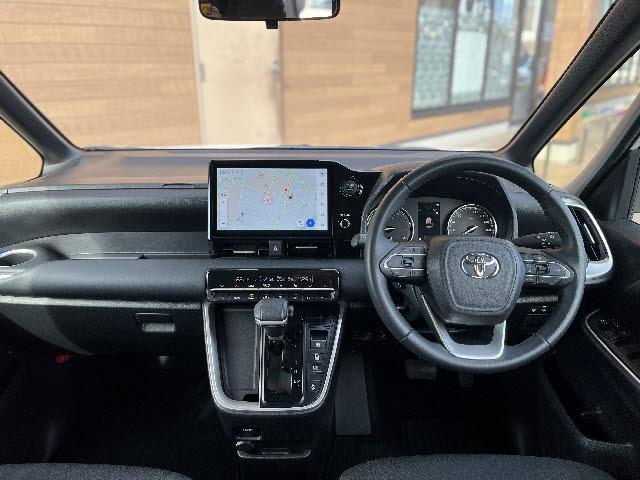 ノア Ｇ　ワンオーナー＿純正１０．５インチディスプレイオーディオ＿両側電動スライドドア＿ＨＤＭＩ対応＿Ｂカメラ＿ビルトインＥＴＣ２．０＿フルセグＴＶ＿ＬＥＤヘッドライト＿Ｗエアコン＿純正１６インチアルミ＿禁煙車（3枚目）