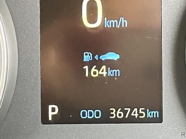 ノア Ｇ　ワンオーナー＿純正１０．５インチディスプレイオーディオ＿両側電動スライドドア＿ＨＤＭＩ対応＿Ｂカメラ＿ビルトインＥＴＣ２．０＿フルセグＴＶ＿ＬＥＤヘッドライト＿Ｗエアコン＿純正１６インチアルミ＿禁煙車（4枚目）