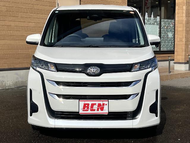 ノア Ｇ　ワンオーナー＿純正１０．５インチディスプレイオーディオ＿両側電動スライドドア＿ＨＤＭＩ対応＿Ｂカメラ＿ビルトインＥＴＣ２．０＿フルセグＴＶ＿ＬＥＤヘッドライト＿Ｗエアコン＿純正１６インチアルミ＿禁煙車（20枚目）